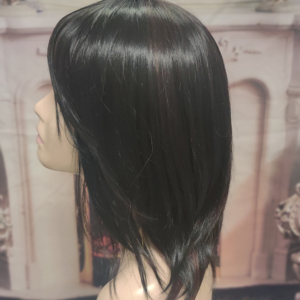 Wig - Picture 2 of 7